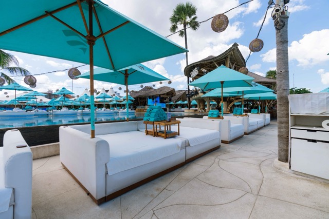 VIP Oceanfront Super Bed