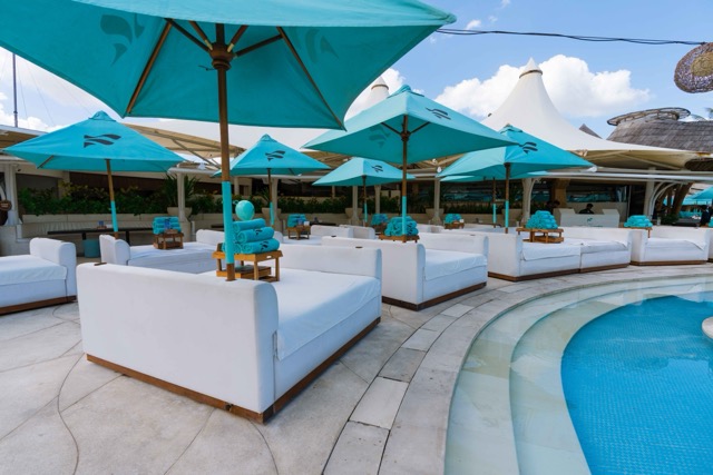 VIP Poolside Bed