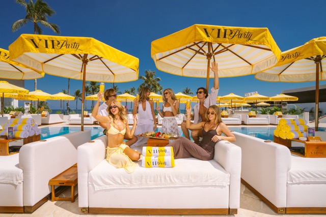 VIP Rooftop Bed