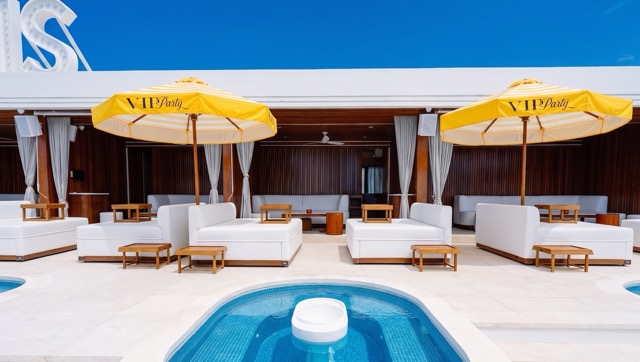 VVIP Rooftop Cabana