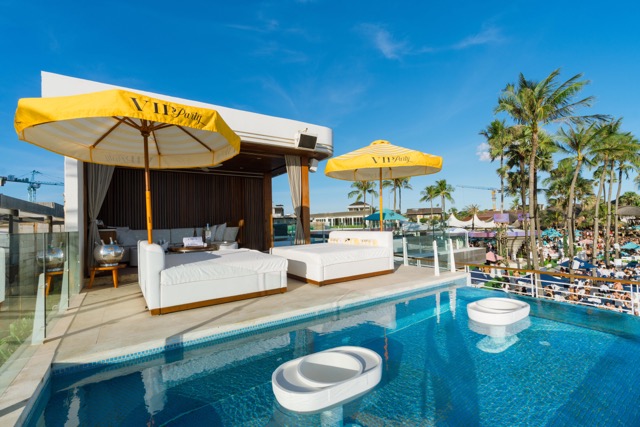 VVIP Rooftop Elite Cabana
